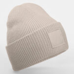 Pipo painoalueella Deep Cuffed Tonal Patch Beanie