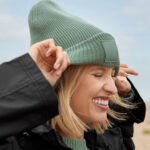 Pipo painoalueella Deep Cuffed Tonal Patch Beanie
