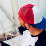 Verkkopaneeleilla varustettu lippis Rapper Cap