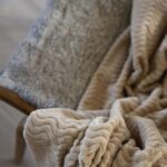 Fleecetorkkupeitto Agnes 130x170 cm, beige
